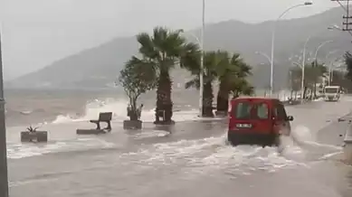 Şiddetli Fırtına Bursa'yı Vurdu!