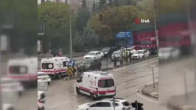 İnegöl'de Yağışlı Havada Trafik Kazası: 2 Yaralı