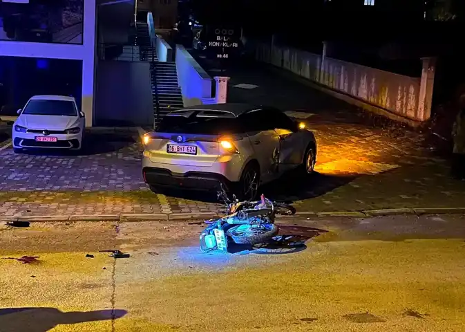 İnegöl'de Motosiklet Kazası: Genç Sürücü Ağır Yaralı