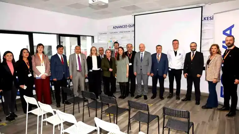 Uludağ Üniversitesi-ForviaFaurecia İşbirliğiyle Gençler İş Hayatına Hazırlanıyor
