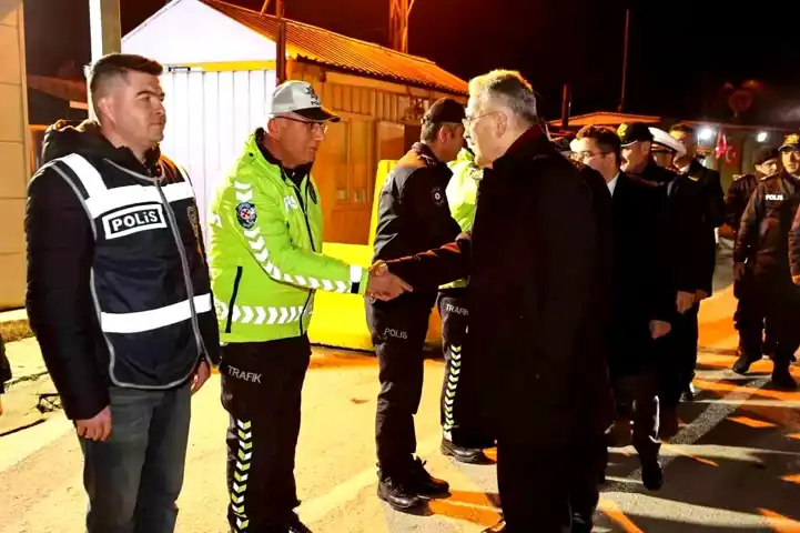 Vali Ayyıldız, Bursa Güvenlik Güçlerini Ziyaret Etti